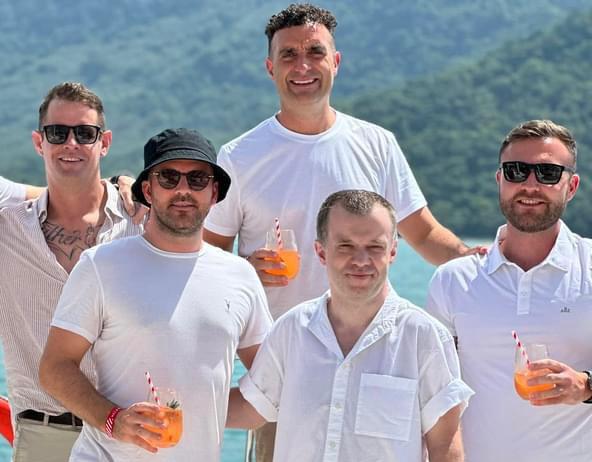 Mads Singers With James Dooley in Thailand